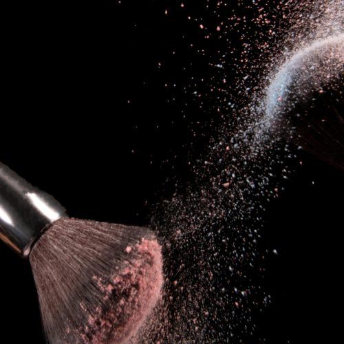 This Year’s Cosmetics Trends: Outstanding Colors